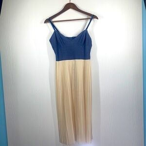 Pink Martini - Soft Chambray and Cream Pleated MIDI Dress Size Medium